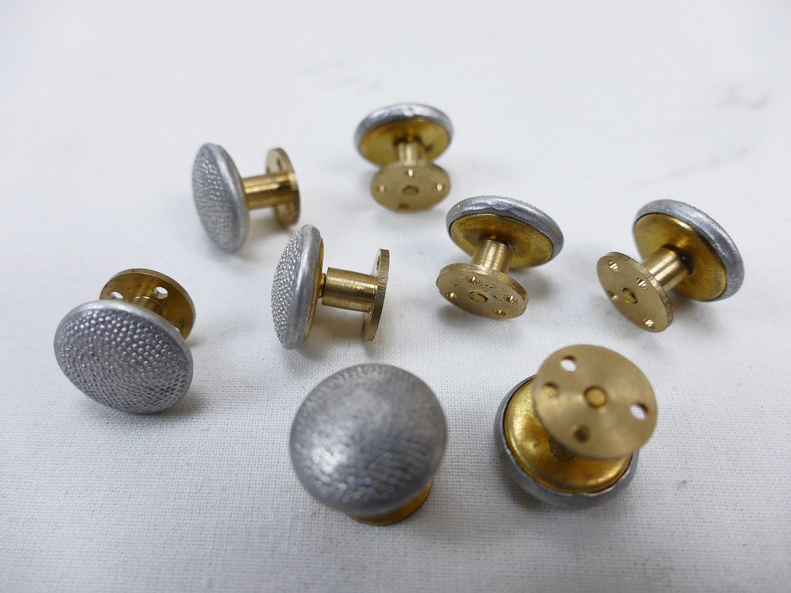 Wehrmacht 1x Stück Schraubknopf Knopf für Schulterstücke Schulterklappen 15mm