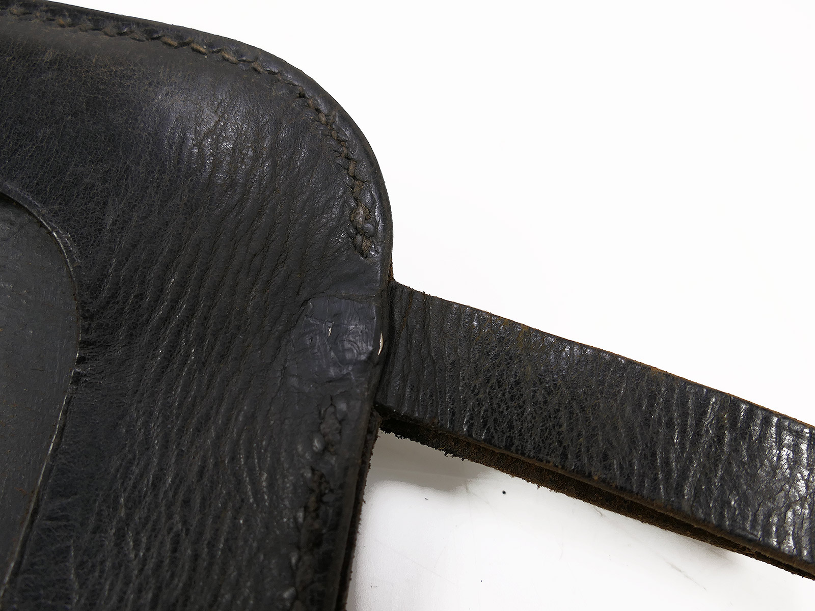 Antiker Infanterie Spaten mit Stempelung in Ledertasche / Spatentasche COLLECTION