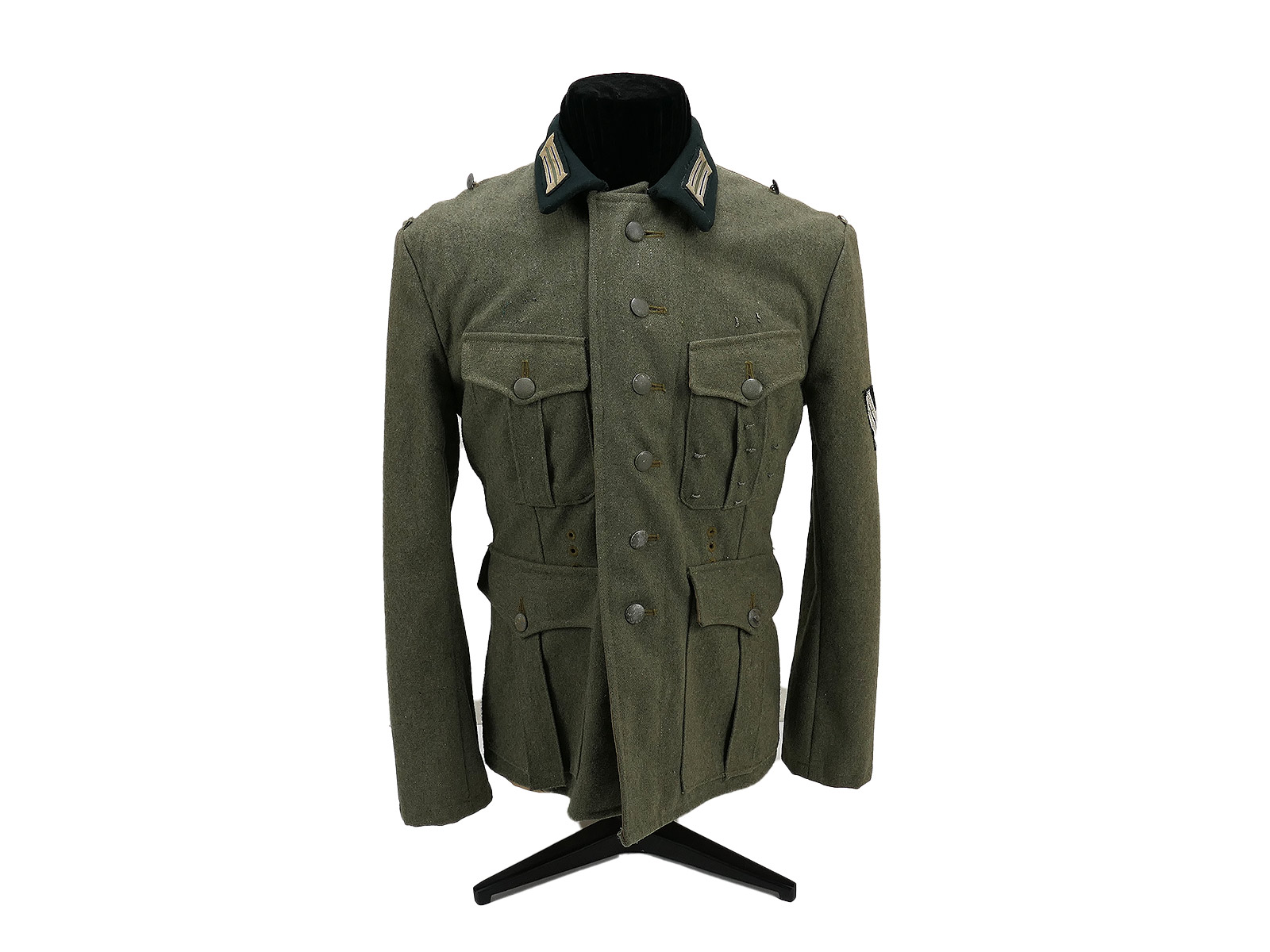 Original Wehrmacht Sanitäter Feldbluse M36 gekürzt teileffektiert Original Wehrmacht Sanitäter Feldbluse M36 gekürzt teileffektiert