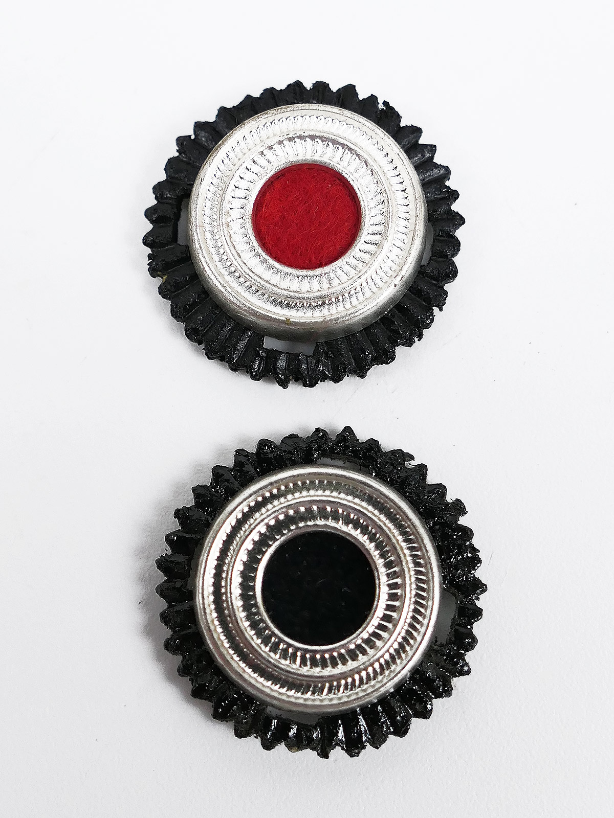 Preußen Offiziers Kokarden Schirmmütze Metall 2x Stück mit Einlagen an Splinten Kaiserreich