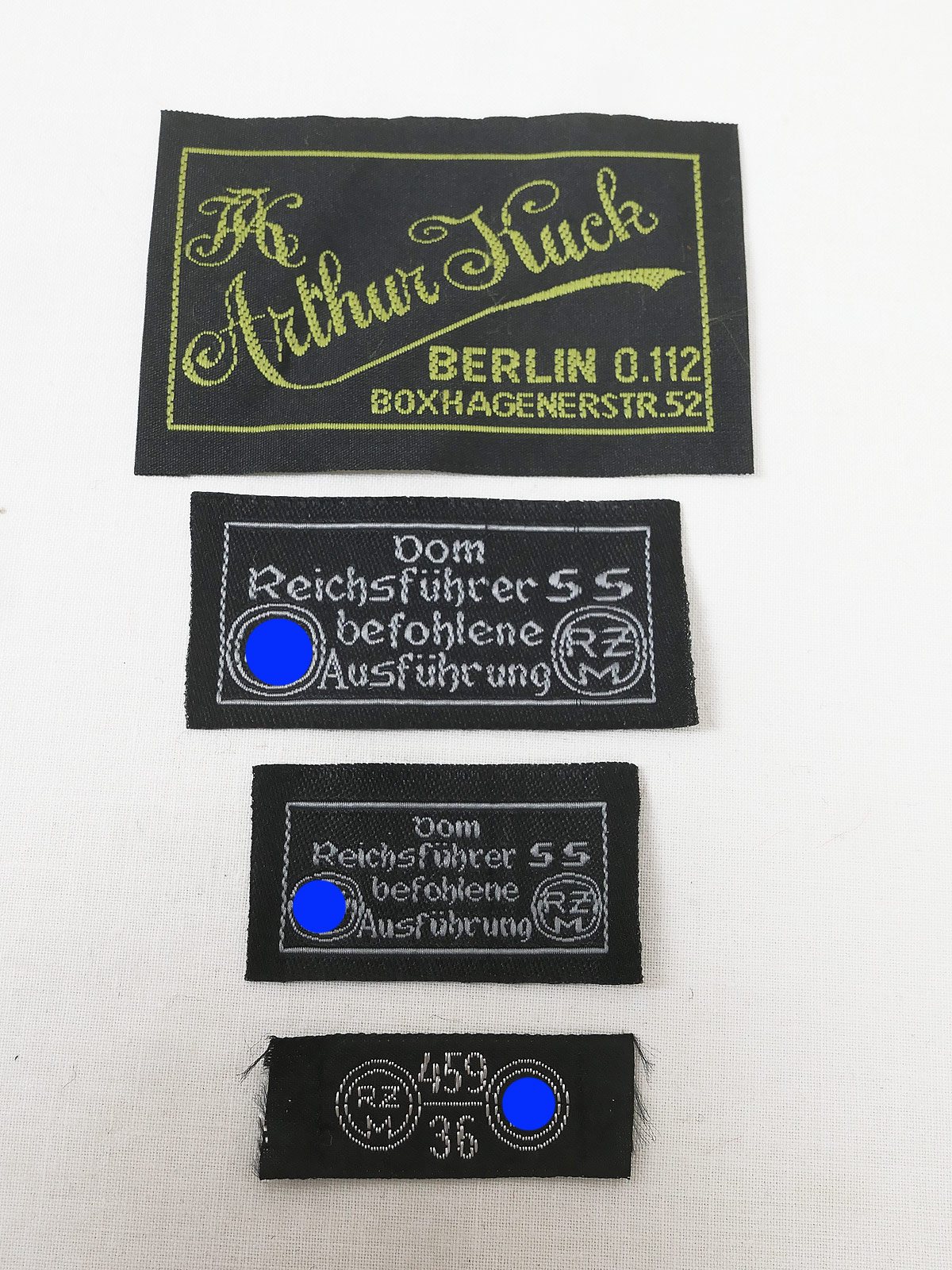 Satz Bekleidungs Etiketten / RZM Herstelleretikett für Bekleidung Uniform Feldmütze etc.