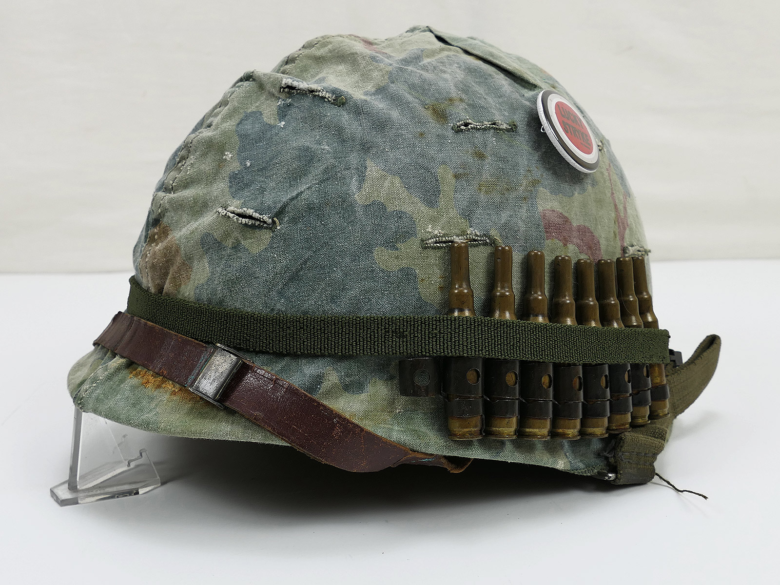 US ARMY M1 Stahlhelm Vietnam / Korea mit Original Mitchell Helmbezug 1969 und Zubehör 