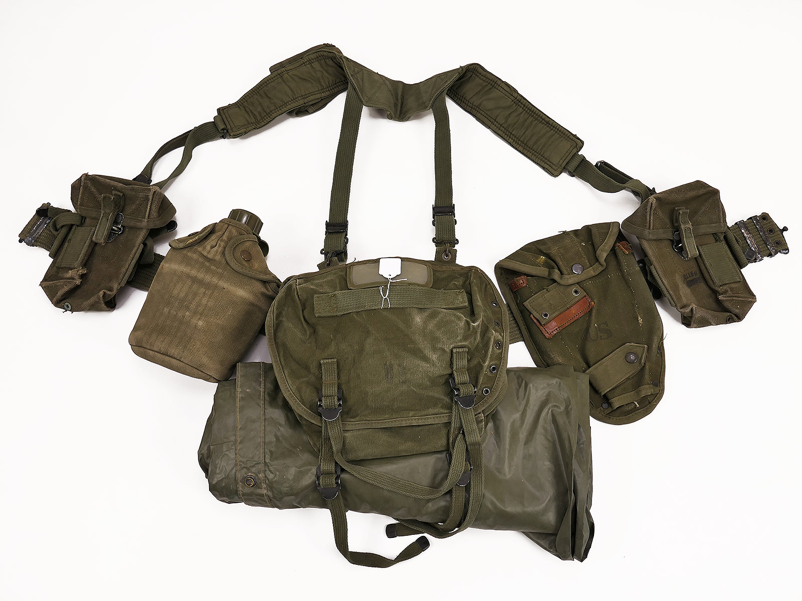 #JJ/ US Army Vietnam Sturmgepäck M-1956 Pack - Pistol Belt Bags Mag Pouches Buttpack PONCHO Suspenders 