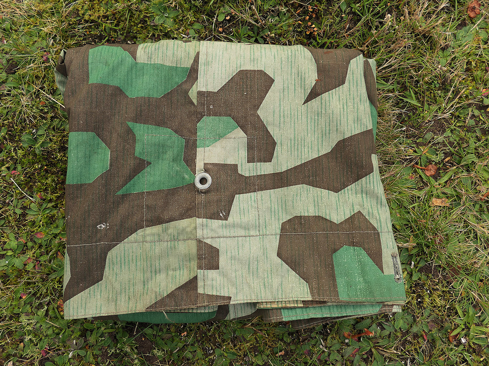 Wehrmacht Späte Original Zeltplane M31 splittertarn - RBNR. - Zeltbahn Tarnzeltbahn SEHR SCHÖN BATTLE WORN