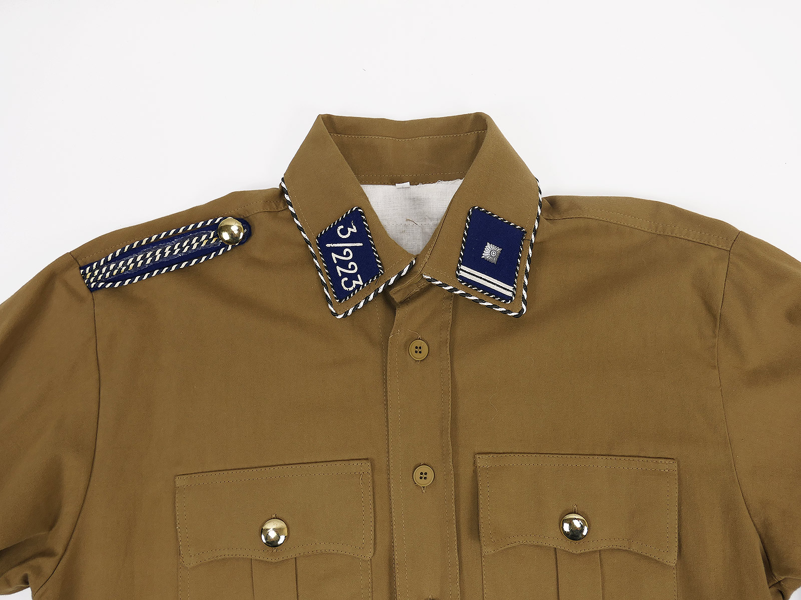 Einzelstück - Filmrequisite SA Hemd / Bluse 3/223 Uniformhemd Braunhemd Gr.L 