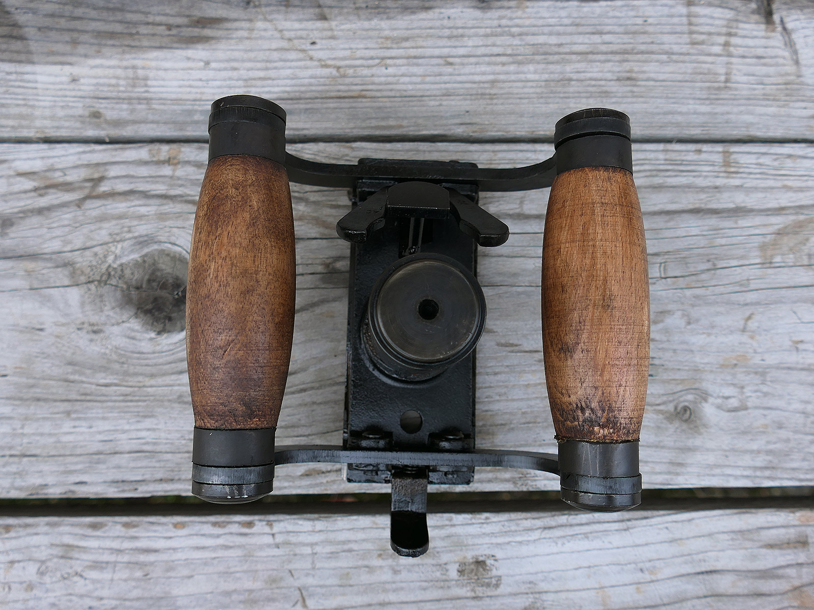 #A Browning Machine Gun MG Cal. 50 M2 Jeep Lafette Tripod - Modell - 1:1 Metall Nachbau Lauf zerlegbar