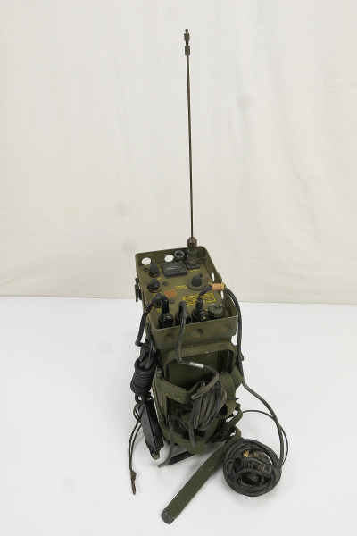 US Army WW2 Rec-Trans RT-53B/TRC-7 Man Pack Transceiver Radio