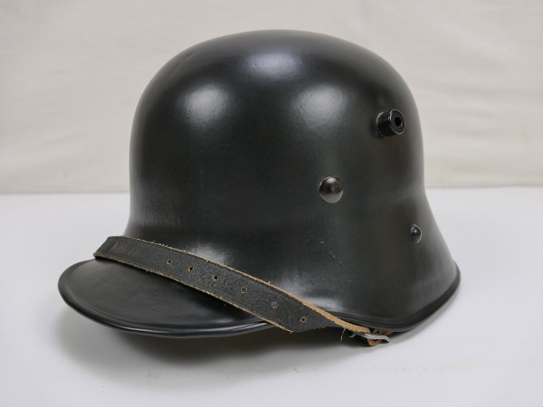 Allgemeine SS M17 Parade Stahlhelm Hörnerhelm mit Innenfutter u. SS Kinnriemen