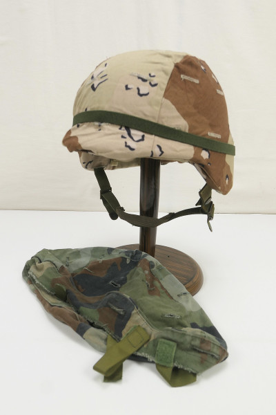 #J Nato PASG Paratrooper Gefechtshelm Combat Helm Gr.M mit US Desert + Woodland Helmbezug