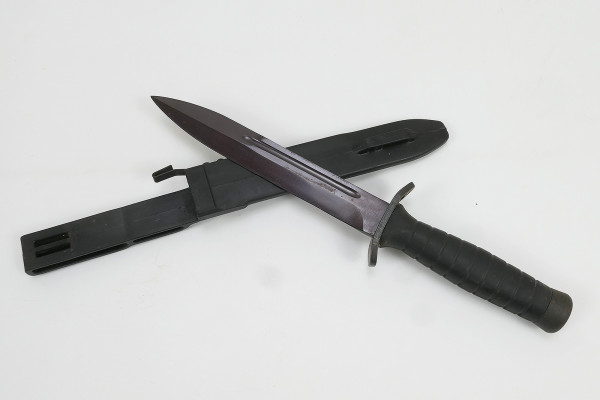 Polnisches Kampfmesser mit Scheide