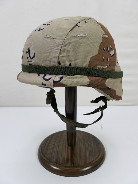 #23 US ARMY PASGT Gefechtshelm Original Combat Helm Gr. Small mit Desert Helmbezug