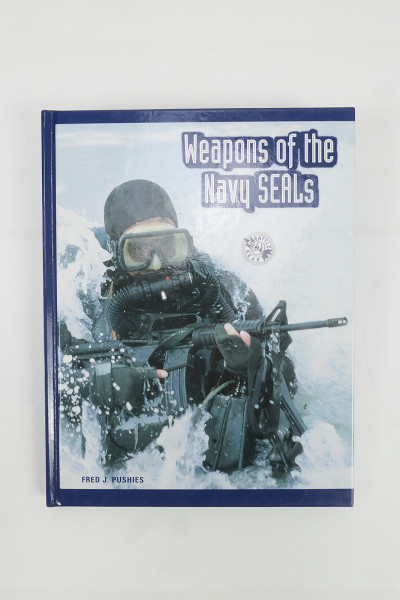 Buch - Battle Gear WEAPONS OF NAVY SEALS - Fred J. Pushies