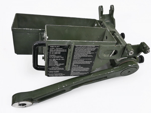 Teil C Mount / Mounting für Humvee HMMWV Hummer Truck SMG side mountig amo tray