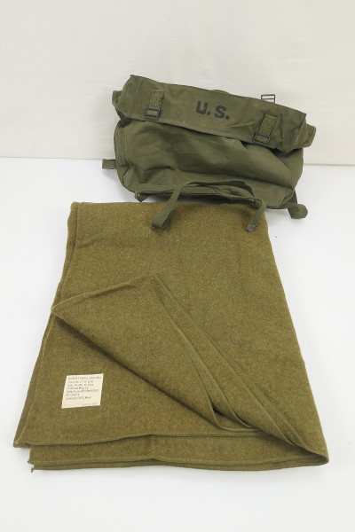 #A US Pack Field Cargo M-1945 Tasche + US Wool virgin Blanket Decke 1951