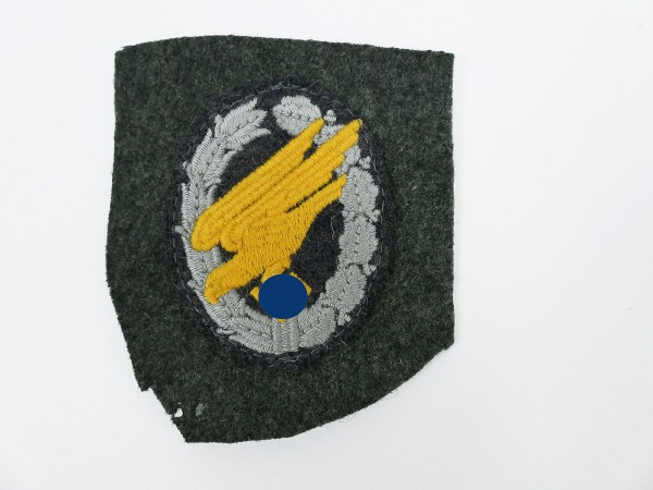 Fallschirmschützenabzeichen Luftwaffe LW Abzeichen auf Feldblusen Stoff