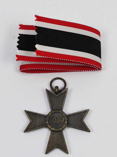 #A/ Kriegsverdienstkreuz KVK 1939 ohne Schwerter am Band