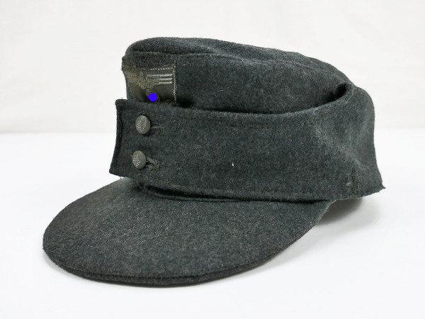 Wehrmacht M43 Feldmütze Italienisches Wolltuch bläulich mit Trapez Effekten Gr. 59 mit RBNr.