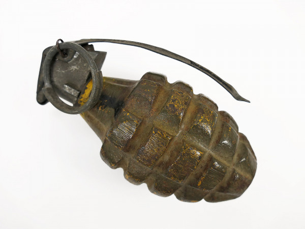 #A Original US ARMY MK2 Grenade Pineapple Ananas Splitter Handgranate Metall Granate zerlegbar