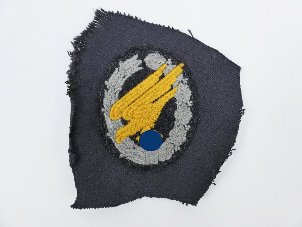 Fallschirmschützenabzeichen Luftwaffe LW Abzeichen auf Luftwaffen Stoff