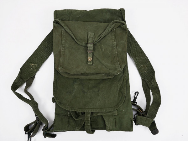 US WW2 M-1928 Haversack Sturmgepäck mit Meat Can Pouch Field Assault Pack oliv Late War
