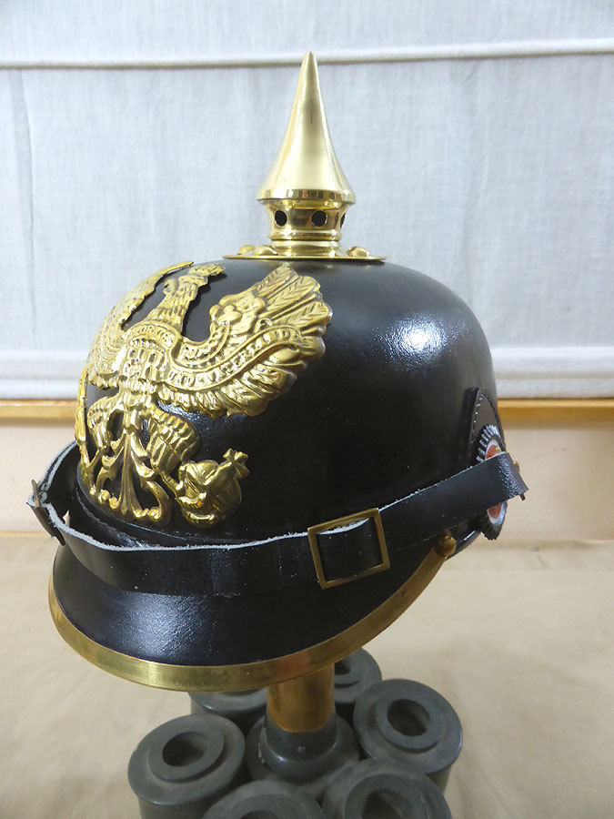 Pickelhaube Leder Helm Pickelhelm Preussen Offizier Helm Antique  Handmade gift