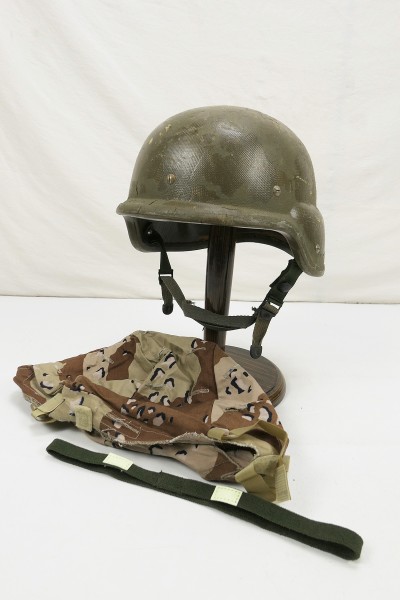 #32 US ARMY PASGT Gefechtshelm Original Combat Helm Gr. Small mit Desert Helmbezug