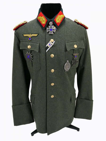 Wehrmacht M36 Uniform Feldbluse General Gr.54 mit Ritterkreuz Pour Le Merite Spanienkreuz effektiert