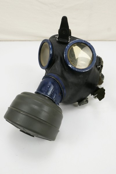 Wehrmacht Gasmaske Schutzmaske Gr.3 bmw Gummi + Filter FE41 #85