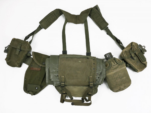 US Army Vietnam Sturmgepäck M-1956 Pack - Pistol Belt Bags Pouches Buttpack Suspenders Poncho