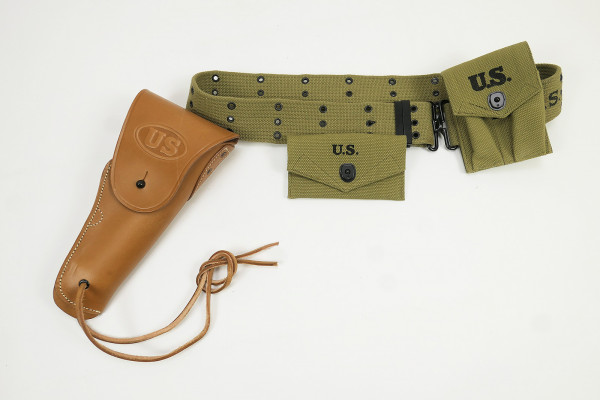 Pistol Belt mit US Army Holster für Colt M1911 Holster + Ammo / first aid Pouches