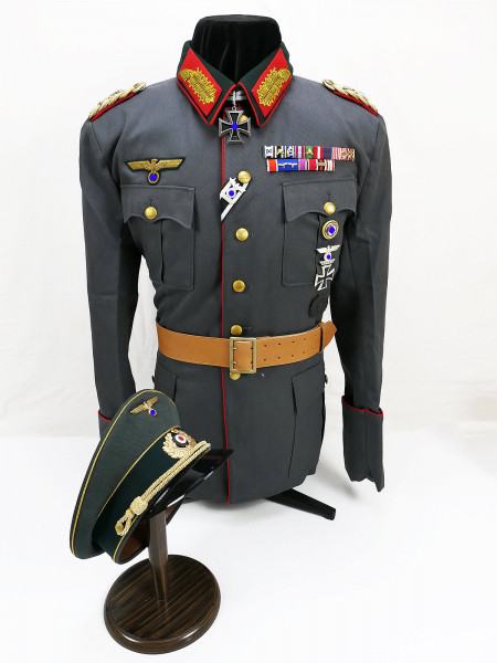 Uniform Ensemble Gabardine Feldbluse Generalfeldmarschall Keitel mit Ritterkreuz Koppel Schirmmütze