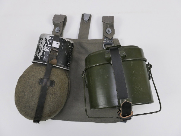 Set Wehrmacht Brotbeutel Kochgeschirr Riemen Feldflasche