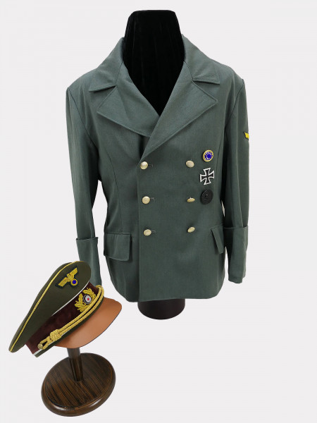 Uniform Ensemble Reichskanzler Führer A.H. Sakko und Gabardine Schirmmütze