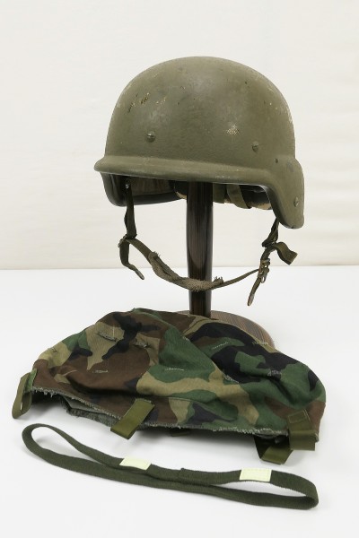 #37 US ARMY PASGT Gefechtshelm Original Combat Helm Gr. Small mit Woodland Helmbezug