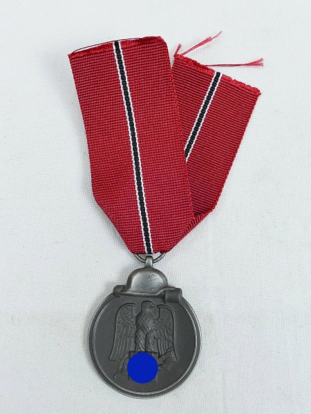 Winterschlacht im Osten 1941/42 Medaille Ostmedaille am Band