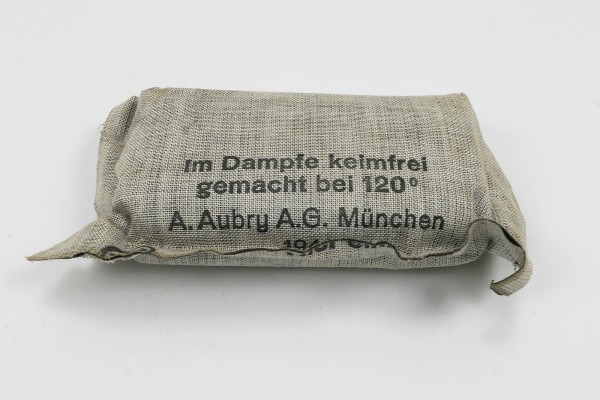 Wehrmacht Soldaten Verbandpäckchen 1940 Erste Hilfe WK2 persönliche Ausrüstung Feldbluse