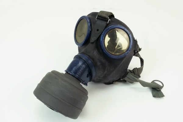 #77 Wehrmacht Gasmaske Schutzmaske Gr.3 btc 1944 Gummi + Filter FE41
