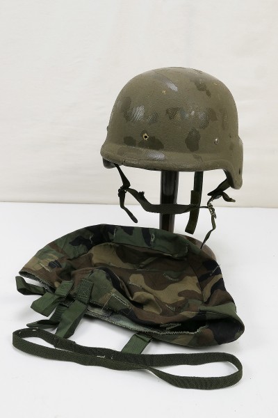 #50 US ARMY Paratrooper Gefechtshelm Original Combat Helm Gr.Medium mit Woodland Helmbezug