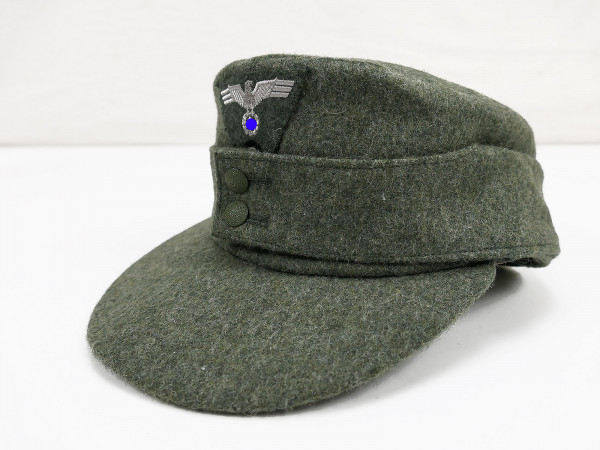 Wehrmacht M43 Feldmütze Heer Gr.57 mit Trapez Effekten Mützenadler