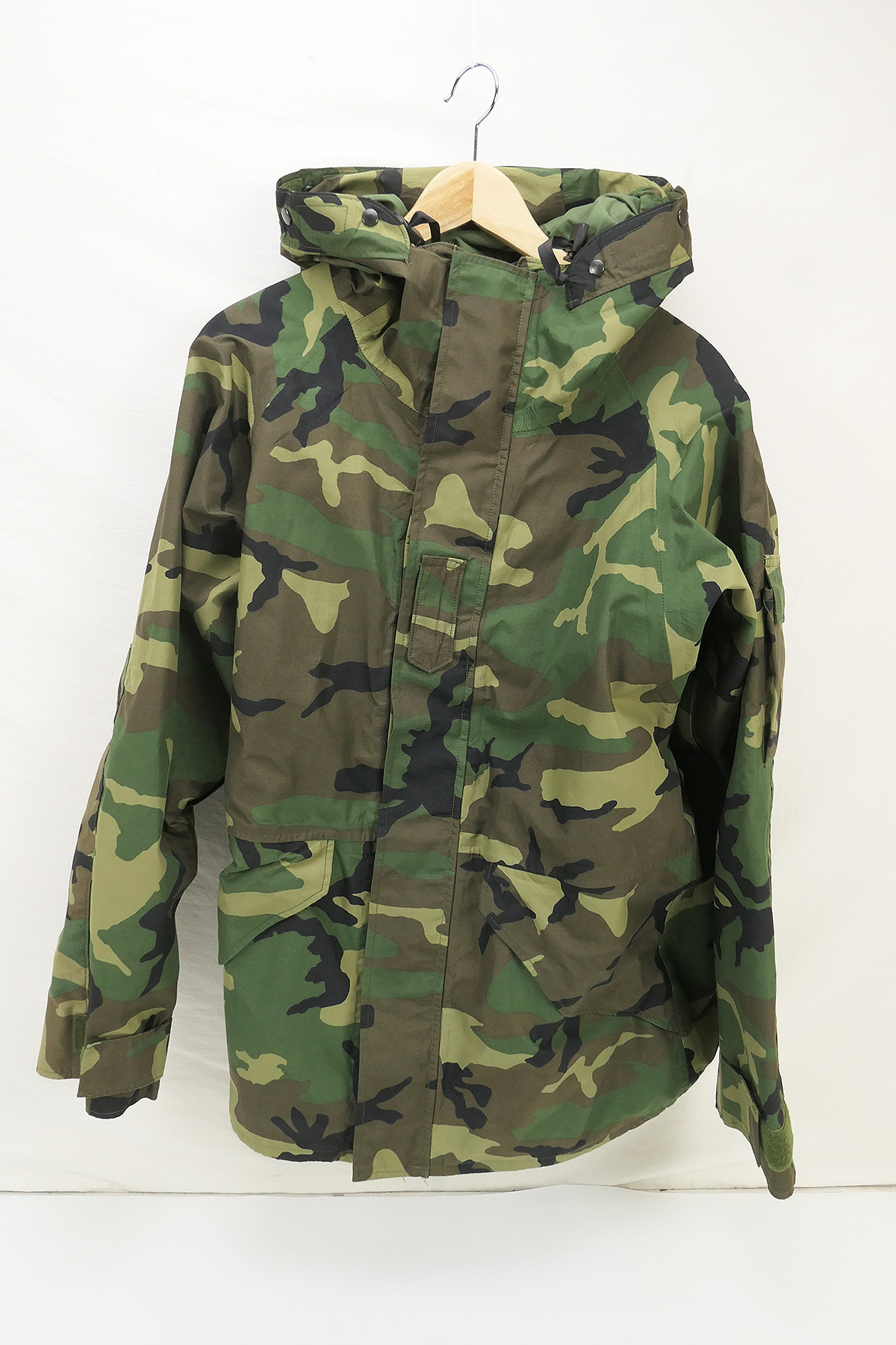 Military Parka Cold Weather Camouflage Jacket Medium Long Woodland