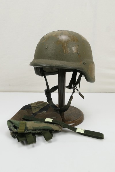 #58 US PASG Paratrooper Gefechtshelm Combat Helm mit Woodland Helmbezug
