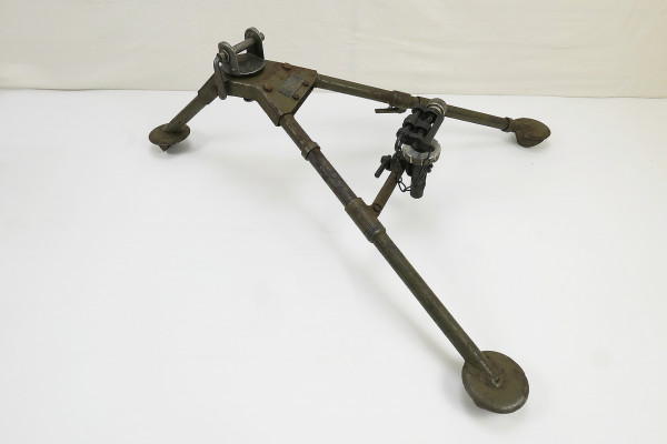 US WW2 Mount Tripod für Browning Cal.30 M2 Dreibein Erd Lafette + Pintle T&E Aufsatz 1942