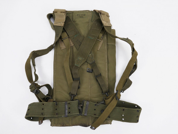 #C US ARMY Set Bazooka Bag suspenders Belt System / Tasche für 3 Panzer Abwehr Raketen Munition