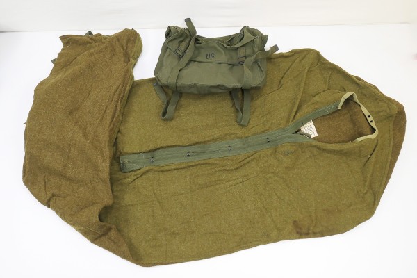 #1 US Pack Field Cargo M-1945 Tasche + US Wool Sleeping Bag Schlafsack