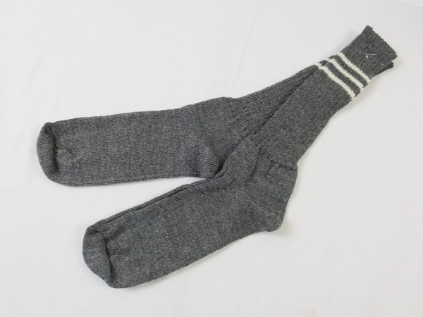 Wehrmacht Wollsocken Stiefelsocke Socken feldgrau mit Größenring Gr.3 (44/45)