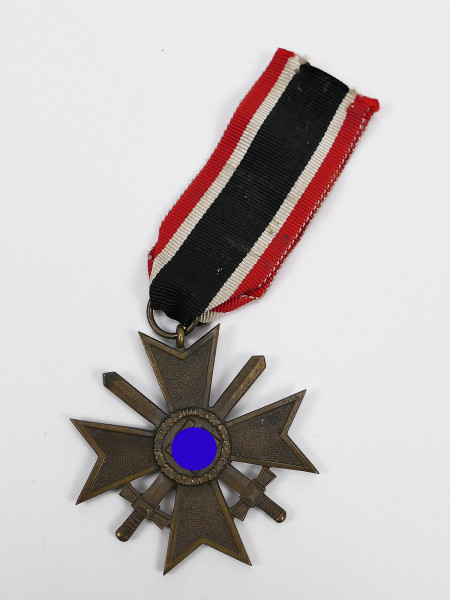 Original Kriegsverdienstkreuz 2.Klasse mit Schwertern KVK 1939 am Band