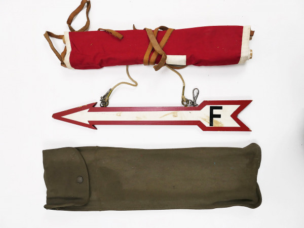#17 Typ Wehrmacht Funk Fernmelde Pfeil Kennzeichnung Fernmeldeflagge Funk Fahne
