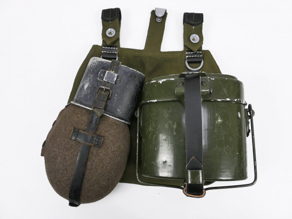 Set Wehrmacht Brotbeutel Kochgeschirr Riemen Feldflasche