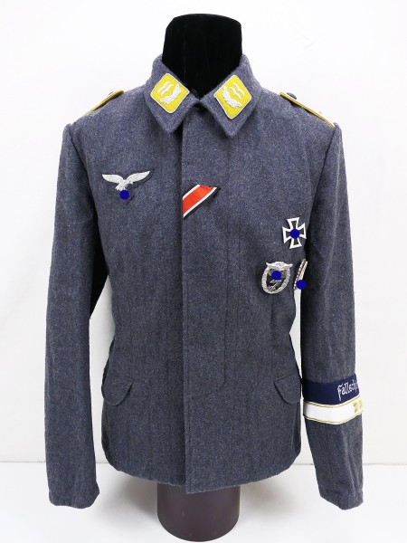 Luftwaffe Fliegerbluse Olt Fallschirmjäger Kreta Fallschirm-Division H. Göring Uniform aus Museum