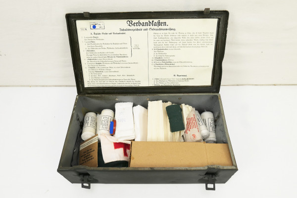 #F Wehrmacht Original KFZ Verbandkasten Rotkreuz Kiste Erste Hilfe Kasten mit Inhalt Verbandzeug